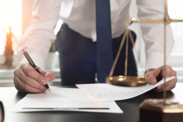 UERJ inocenta Bruno Garcia Redondo