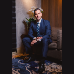Dr. Christian Zini Amorim alerta: sucessão empresarial sem planejamento pode custar o futuro do negócio.