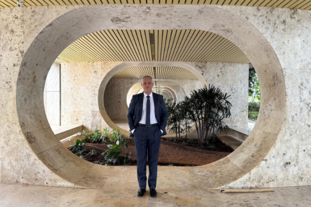 Leonardo Manzan elucida como a cumulatividade afeta a competitividade e o aproveitamento de créditos nas cadeias produtivas longas.