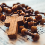 A pastoral da escuta, por Jose Eduardo De Oliveira e Silva, revela como a presença acolhedora pode curar, orientar e fortalecer jornadas.