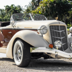 Manter um carro antigo é investir em história, cuidado e paixão, ressalta Márcio Pires de Moraes.