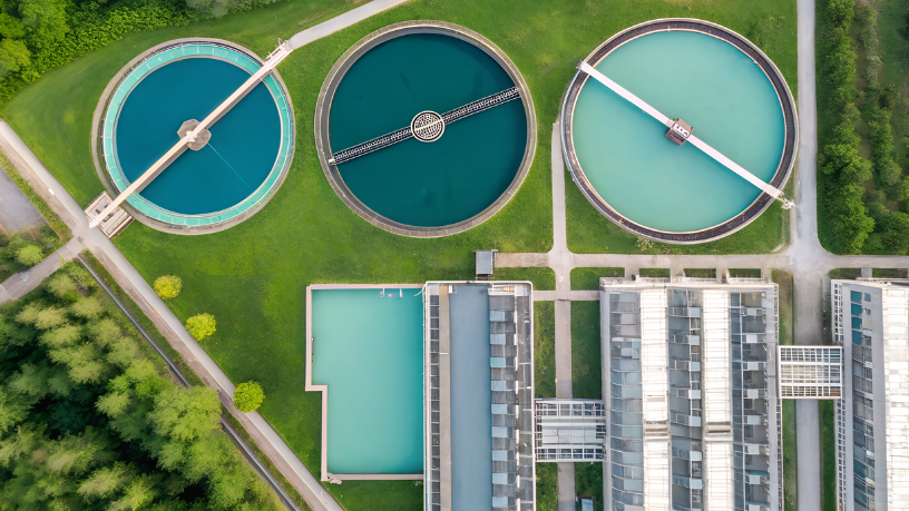 Márcio Velho da Silva destaca que o tratamento de esgoto é essencial para proteger rios, solo e biodiversidade.