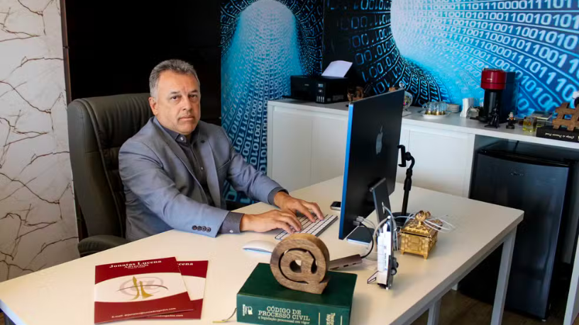 Com Jonatas Lucena, descubra como a negligência institucional no caso de Orelha evidencia a criminalidade sem controle.