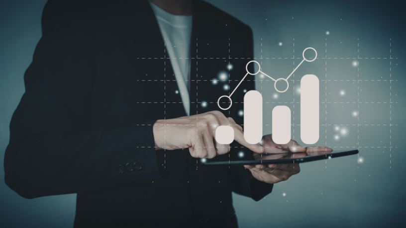 As plataformas digitais moldam a nova lógica das relações sociais e influenciam comportamento no mundo online. Andre de Barros Faria analisa essa transformação digital.