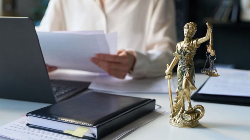 IA no Direito: 77% dos profissionais jurídicos já utilizam inteligência artificial semanalmente e o que isso muda na prática da advocacia